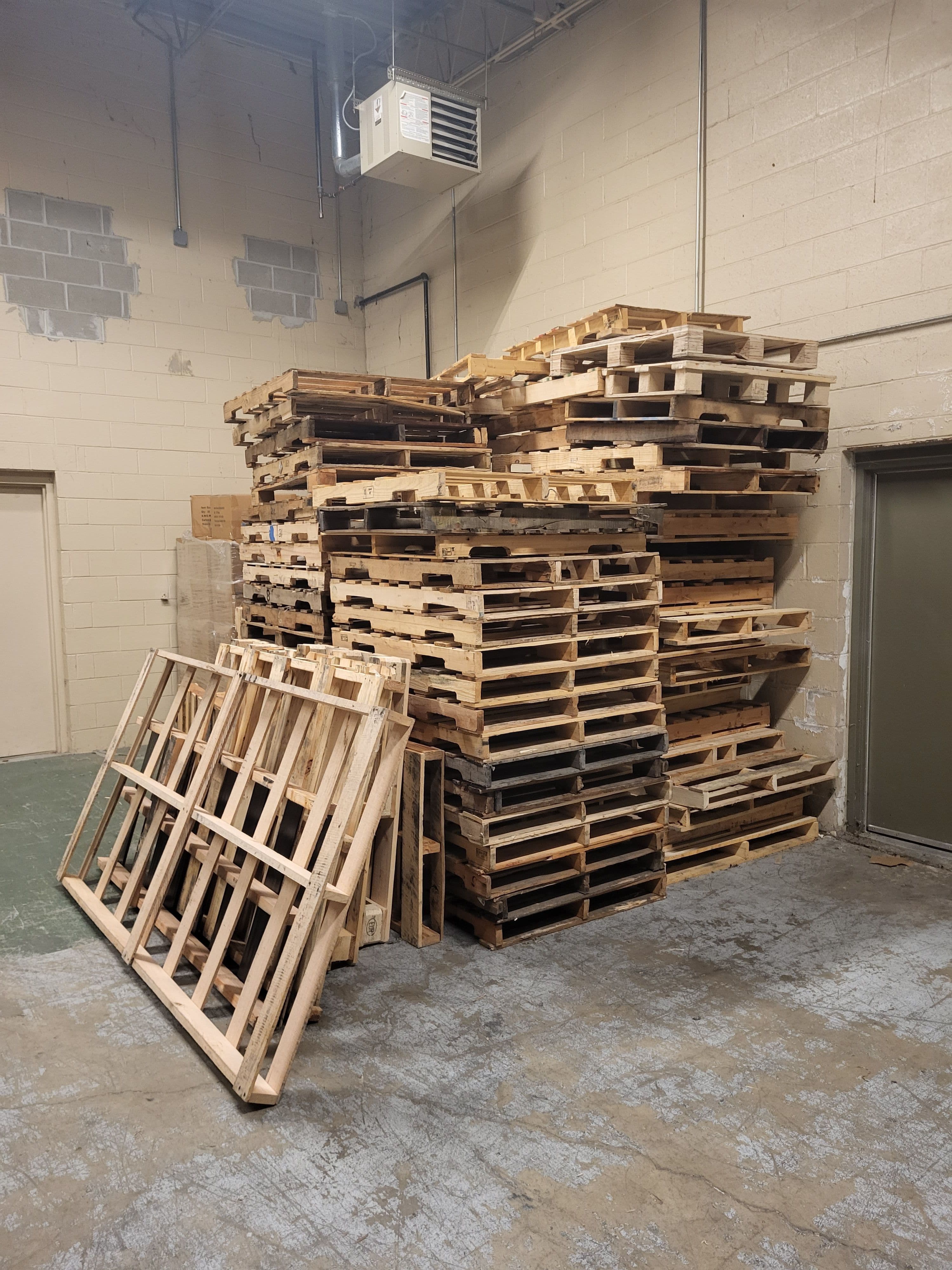48 x 40 Wood Pallet Cores - Atlanta GA 30338