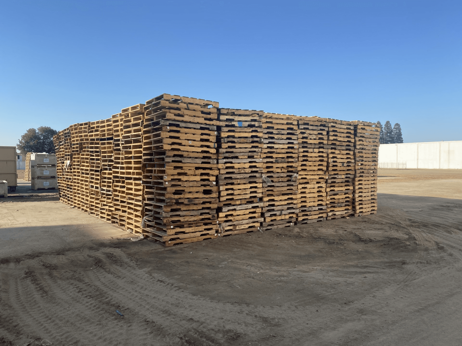 #2 48" x 40" Used Wood Pallet Cores - Philadelphia PA 19140
