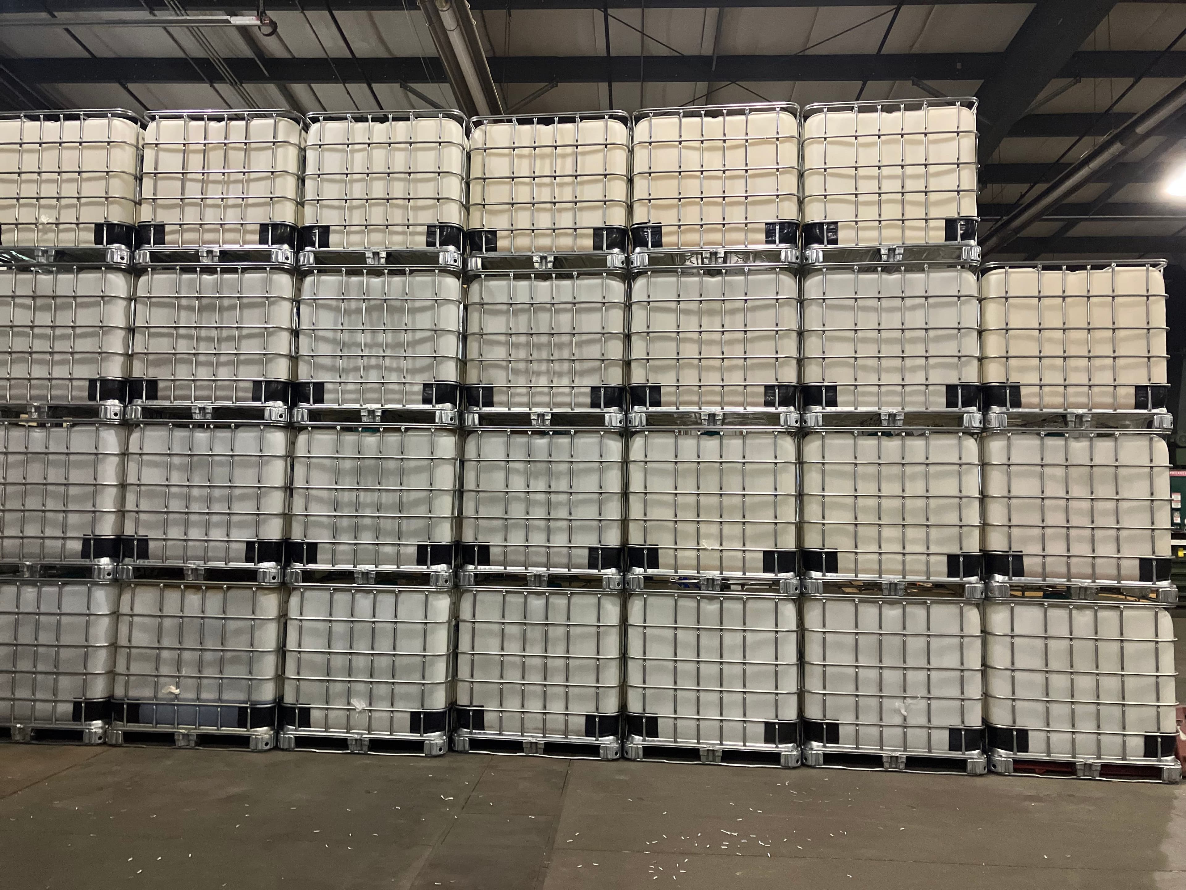 Used 275 Gallon Food Grade IBC Totes - Augusta, ME 04338