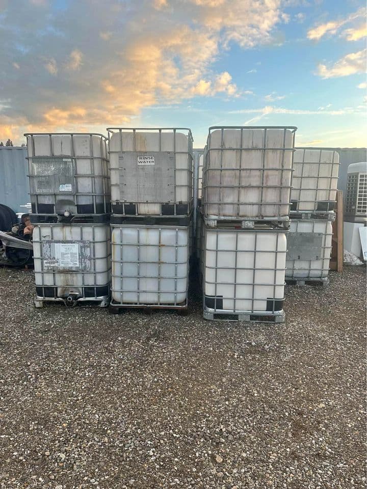 Used 275 Gallon IBC Totes - Paducah KY 42001