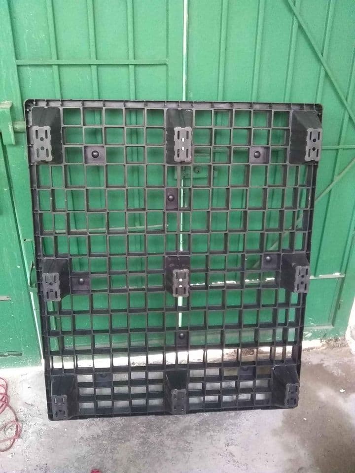 Used 48 x 40 Plastic Shipping Pallets - Artesia NM 88210