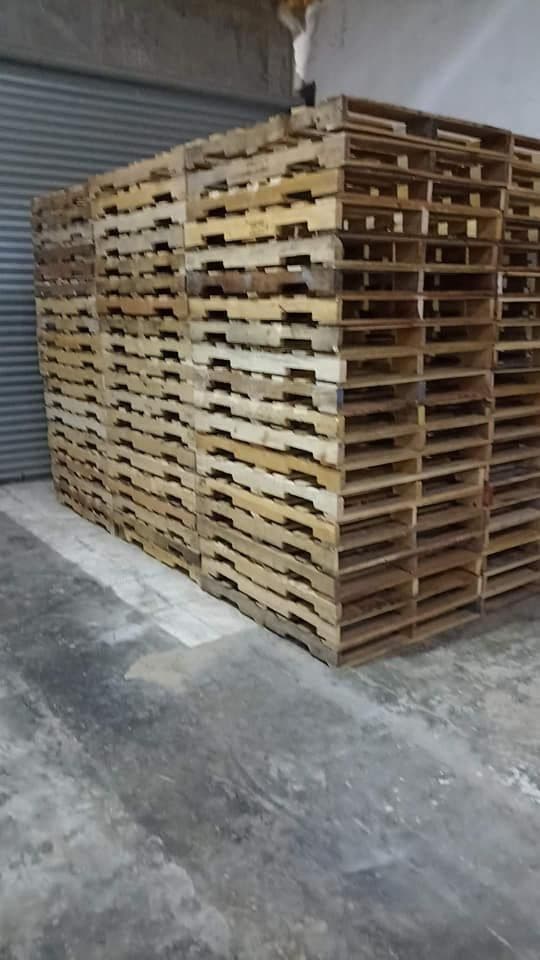 Grade A 48 x 40 Wood Shipping Pallets - Kailua HI 96734