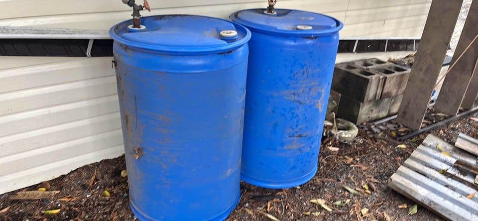 55 Gallon Used Plastic Drums - Los Angeles CA 90004