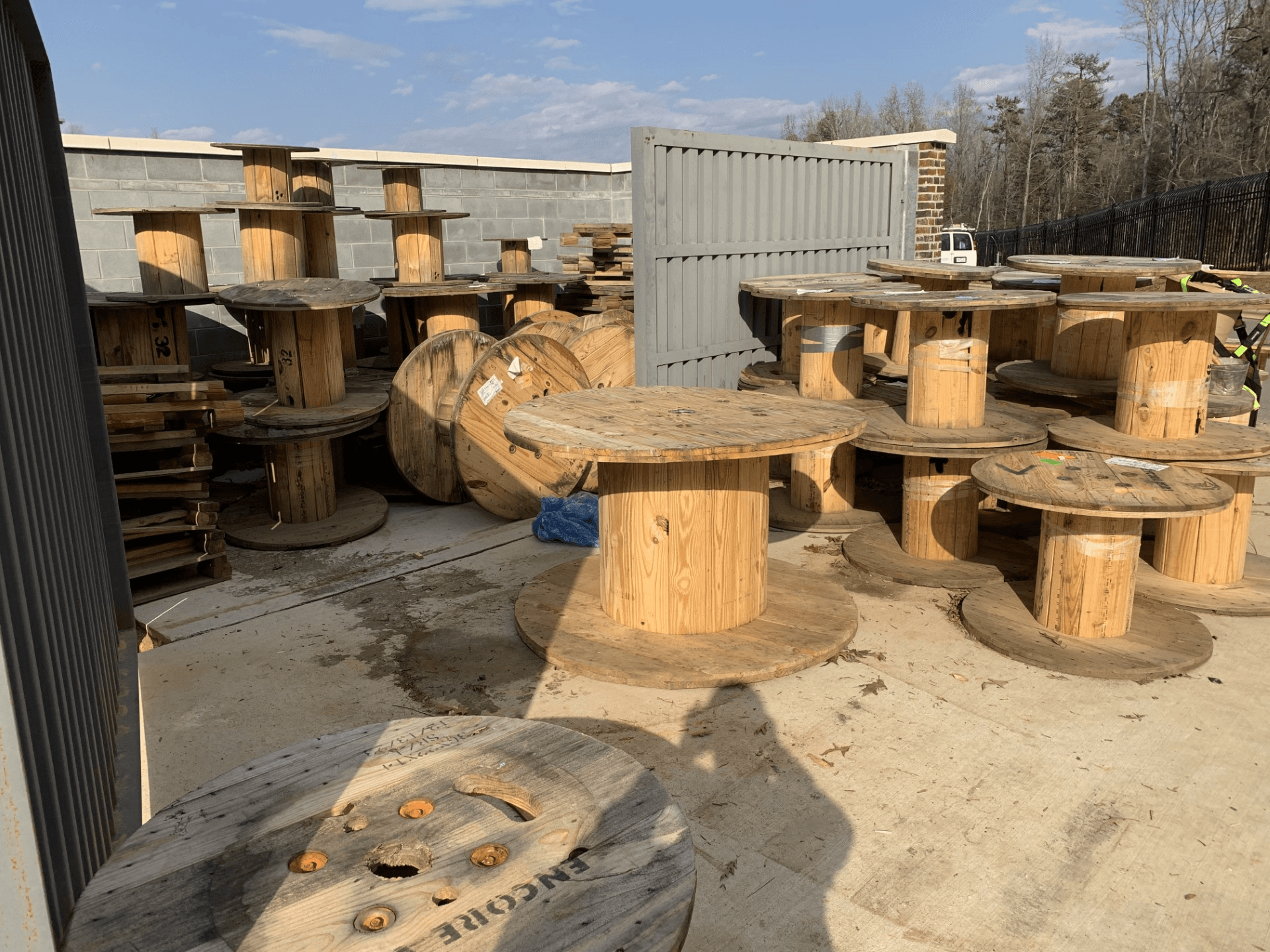 Used Wooden Spools 24 x 36 - Charlotte, NC 28105