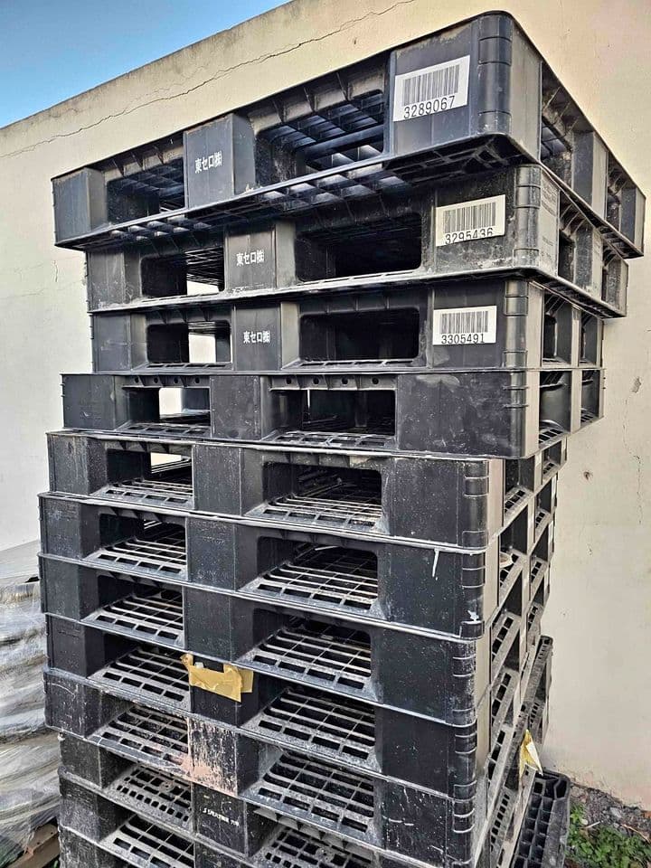 43 x 43 Rackable Plastic Pallets - Sun Valley NV 89433