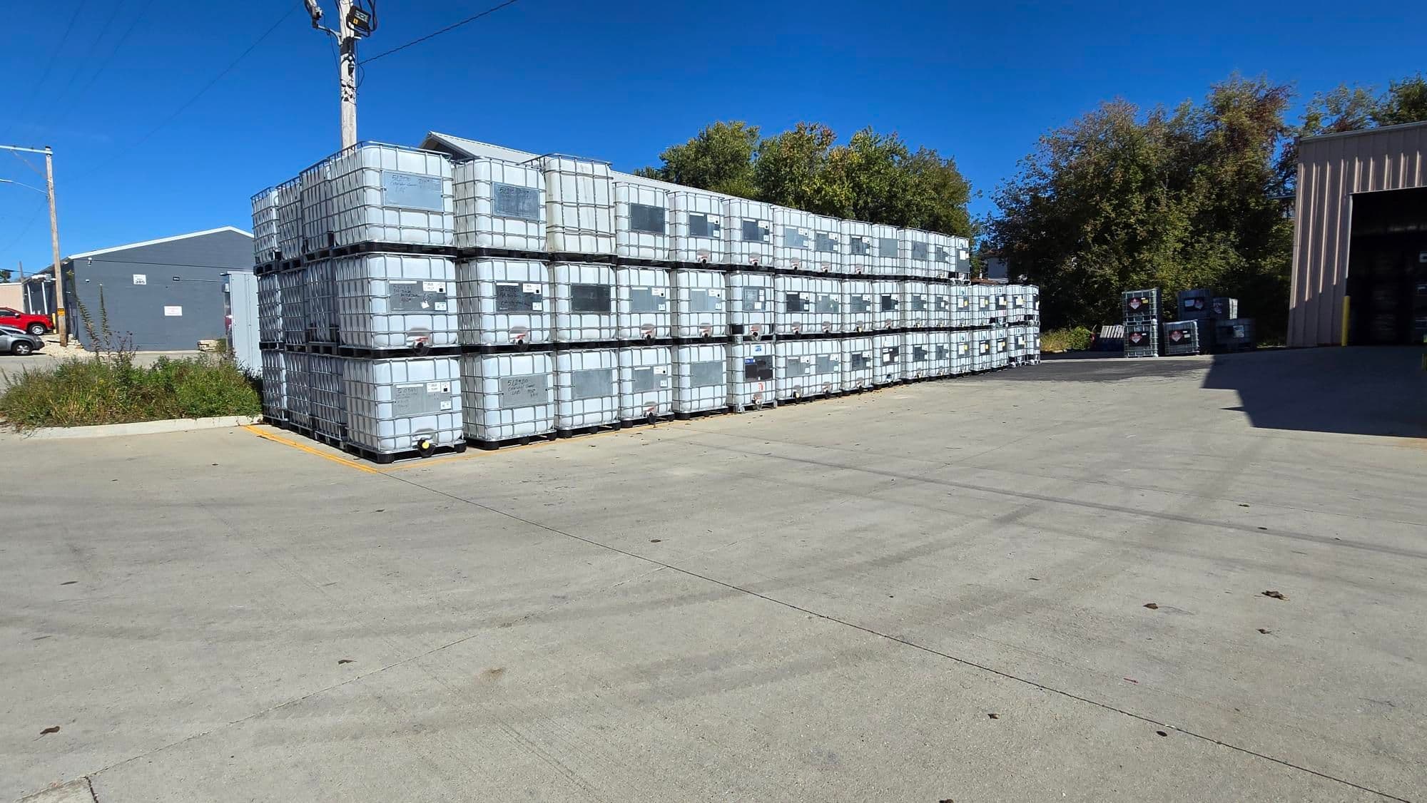 Used 275 Gallon  IBC Totes - Edgerton WI 53534