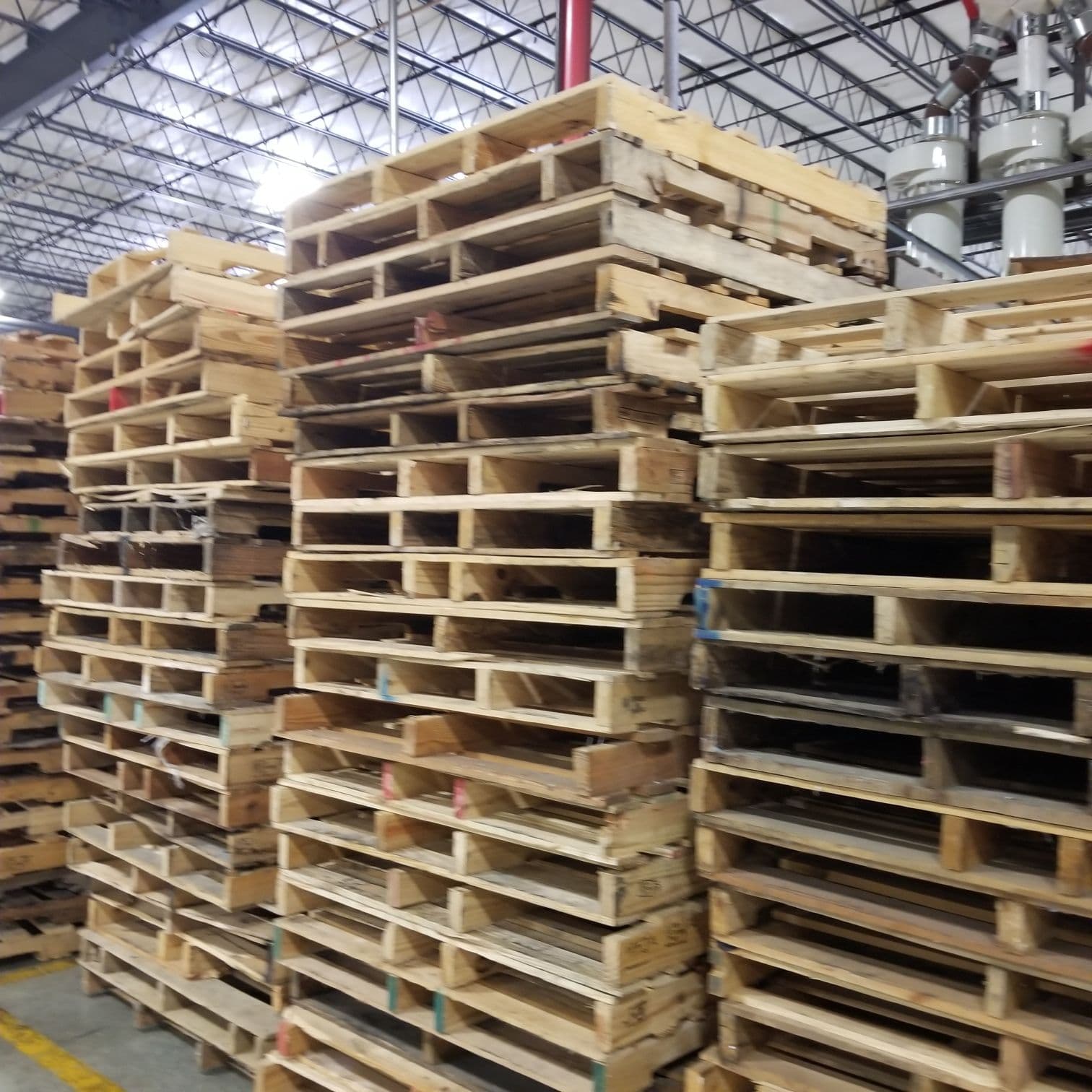 48 x 48 Hardwood Used Pallets - Waverly OH 45690