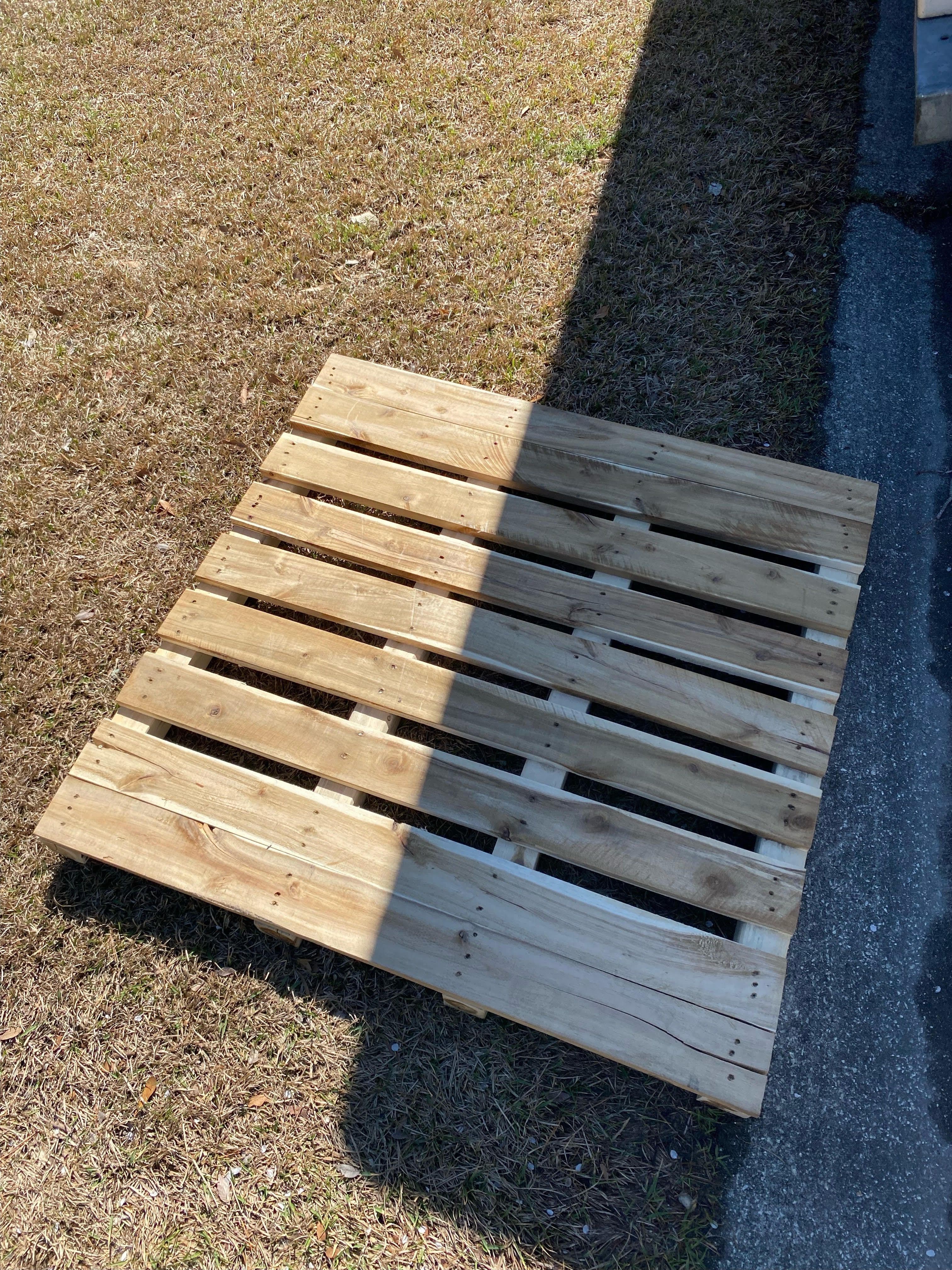 Used Grade A 48x40 Wooden Pallets - Mission, TX 78572