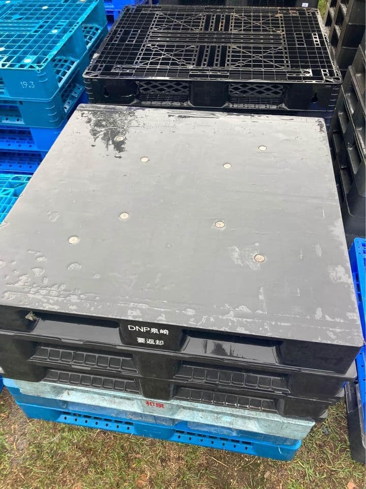 48" × 40" CBA Plastic Pallets - Arlington Heights IL 60004