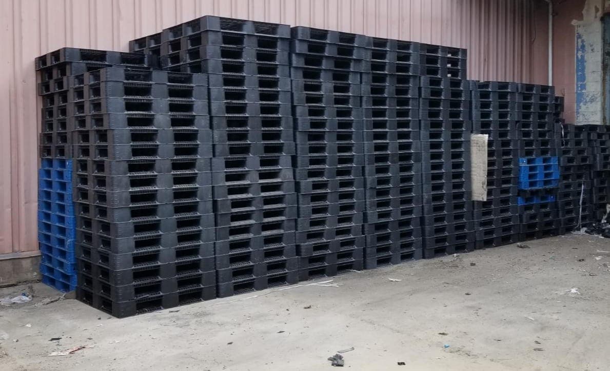43 x 43 Used Plastic Block Pallets - Portland OR 97229