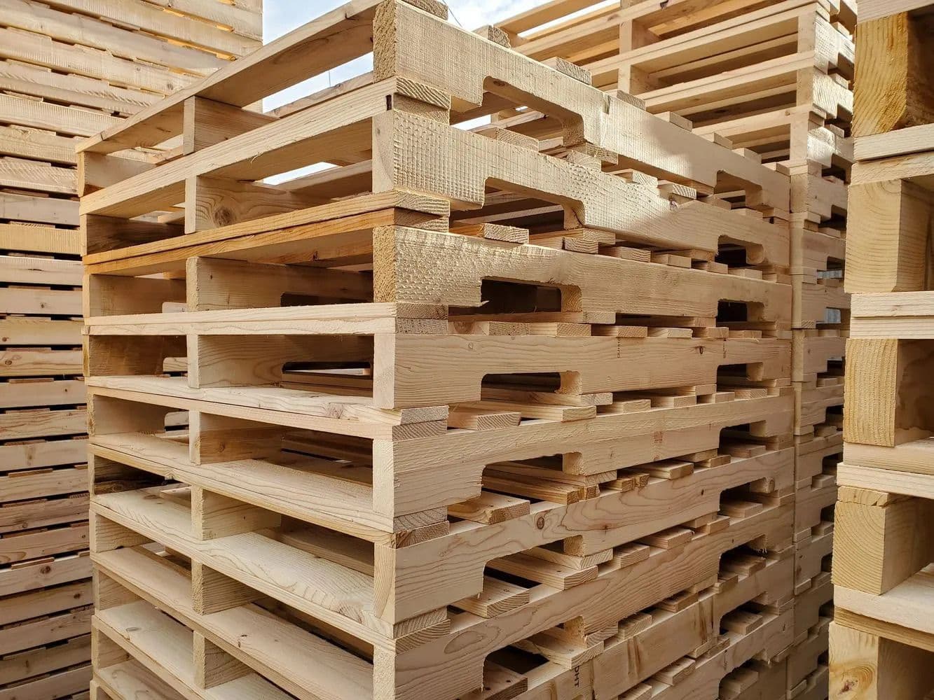 Repaired Grade A condition 48 x 40 Wood Pallets - Austin TX 78701