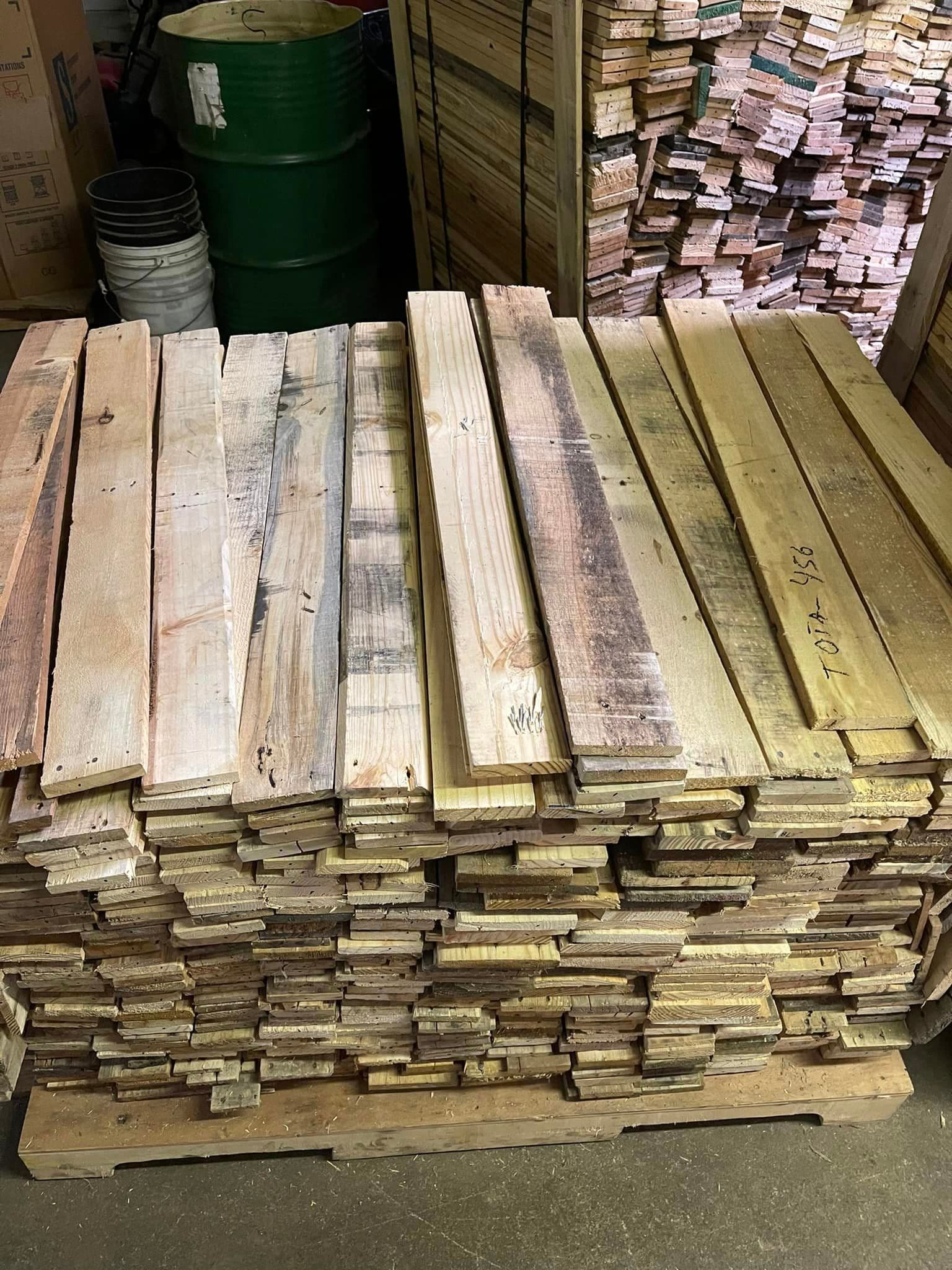 Reclaimed 40 Pine Boards - Atlanta GA 30305