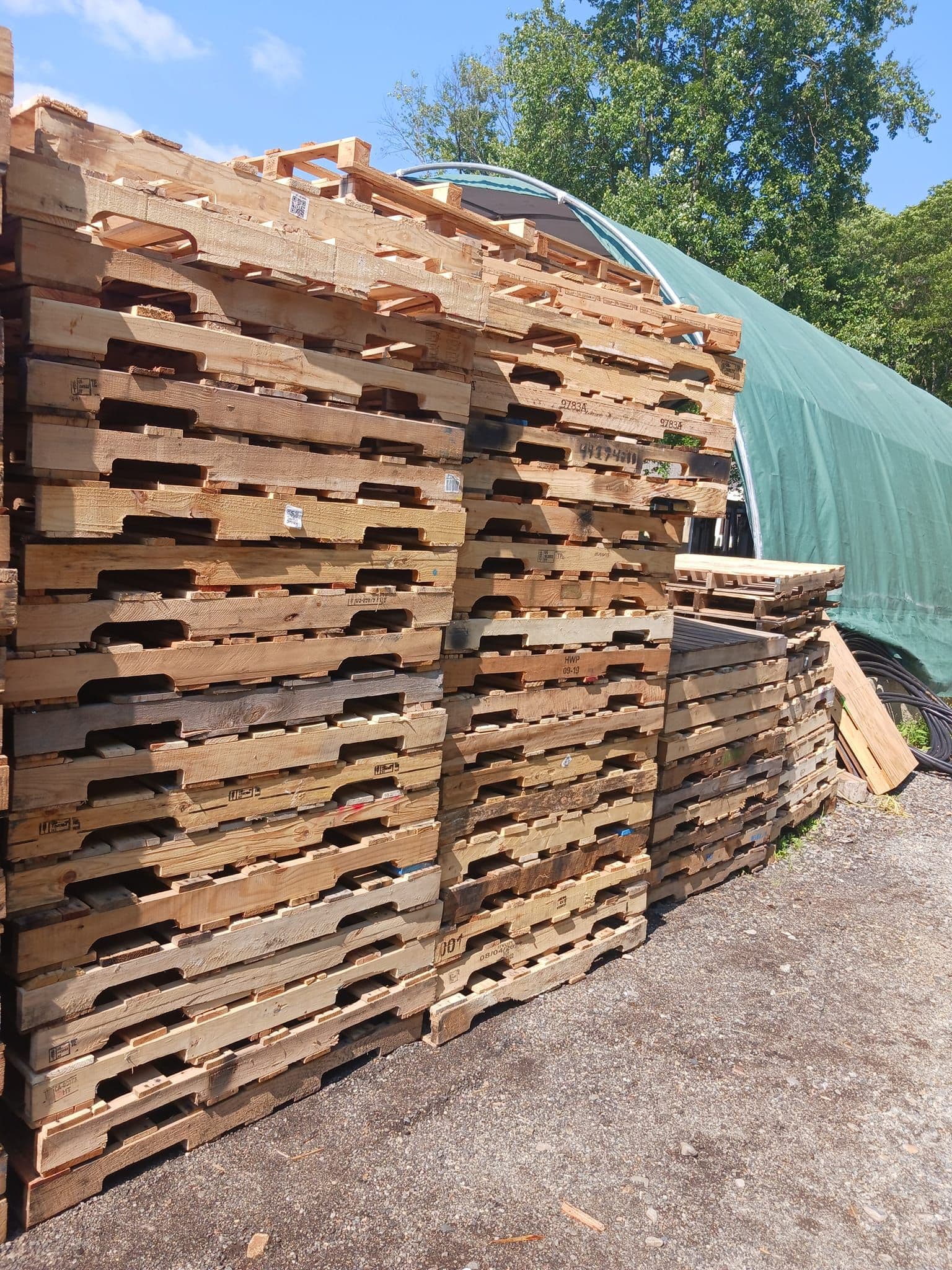 Grade A 48 x 40 Recycled Wooden Skids- Zanesville OH 43701
