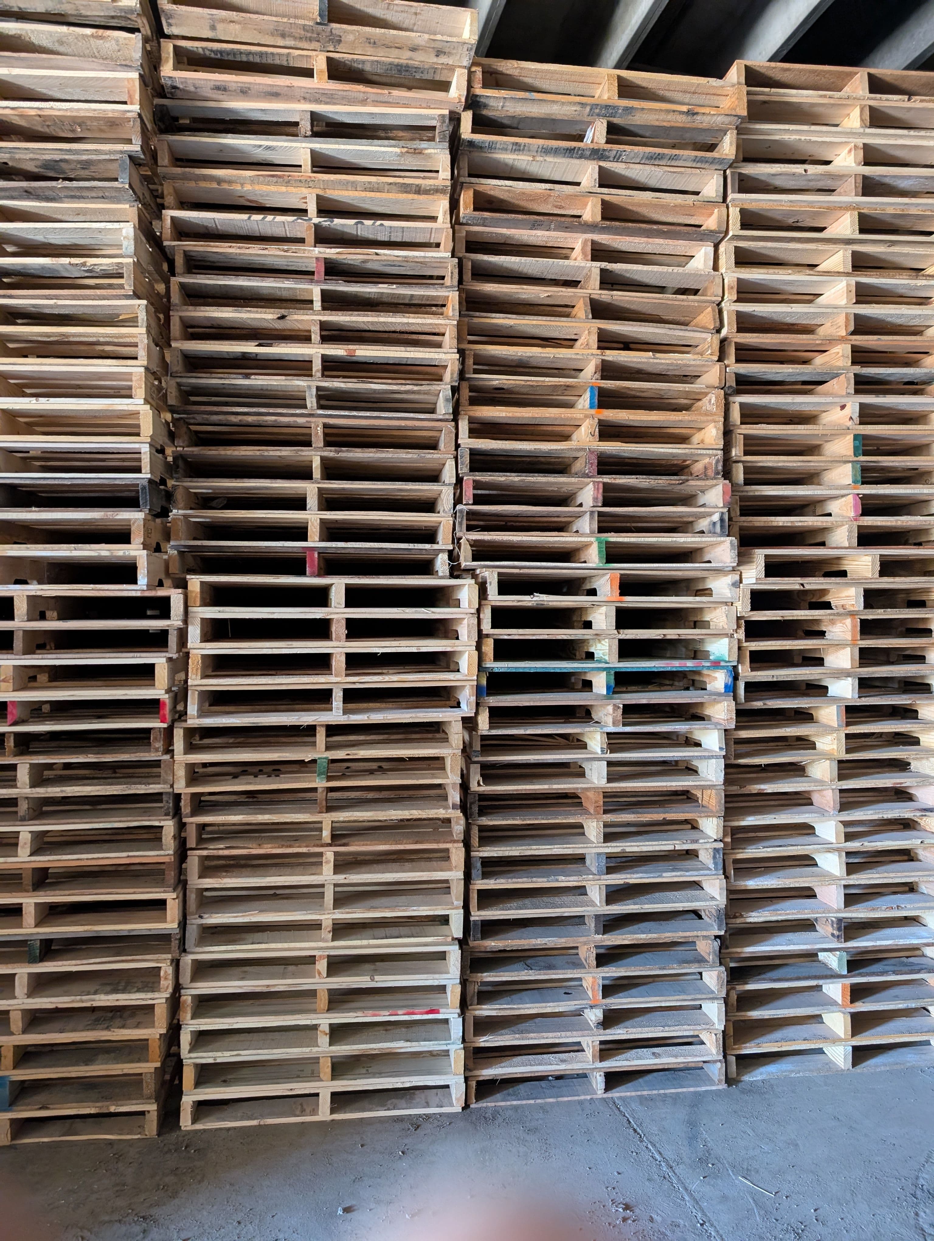 48x40 Grade A Pallet- 4 Way- Clear Lake IA 50428 - Image 2