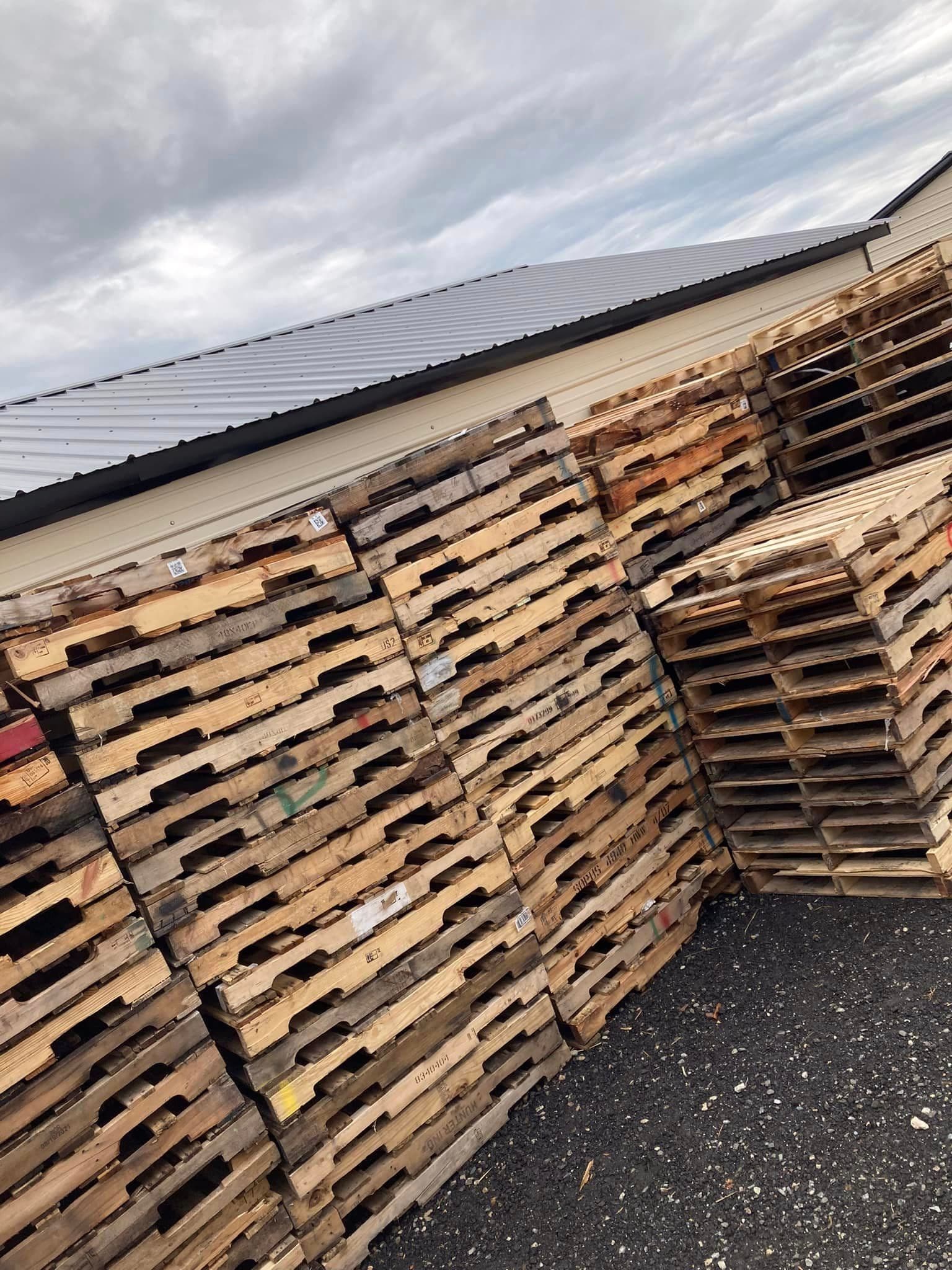 48 X 40 Used Pallets 4-way Stringer - Canton, GA 30114