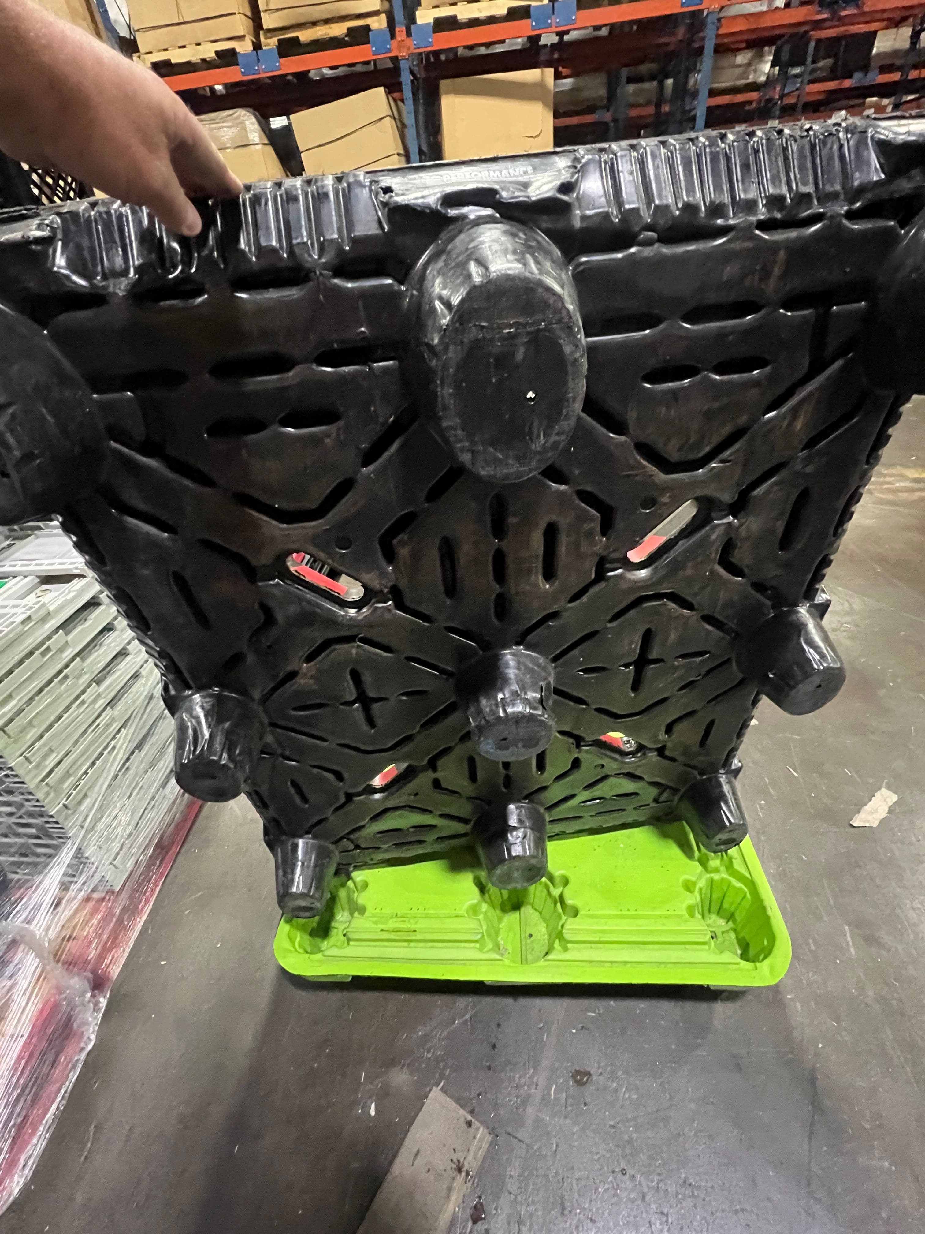 43 x 43 Used Nestable Plastic Pallets - Sacramento CA 95823