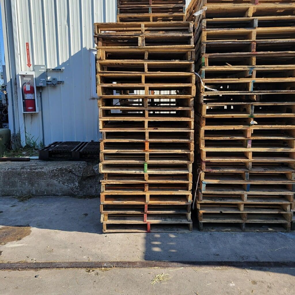 48x40 Grade B Pallets - Saint Ignace, MI 49781 - Image 2