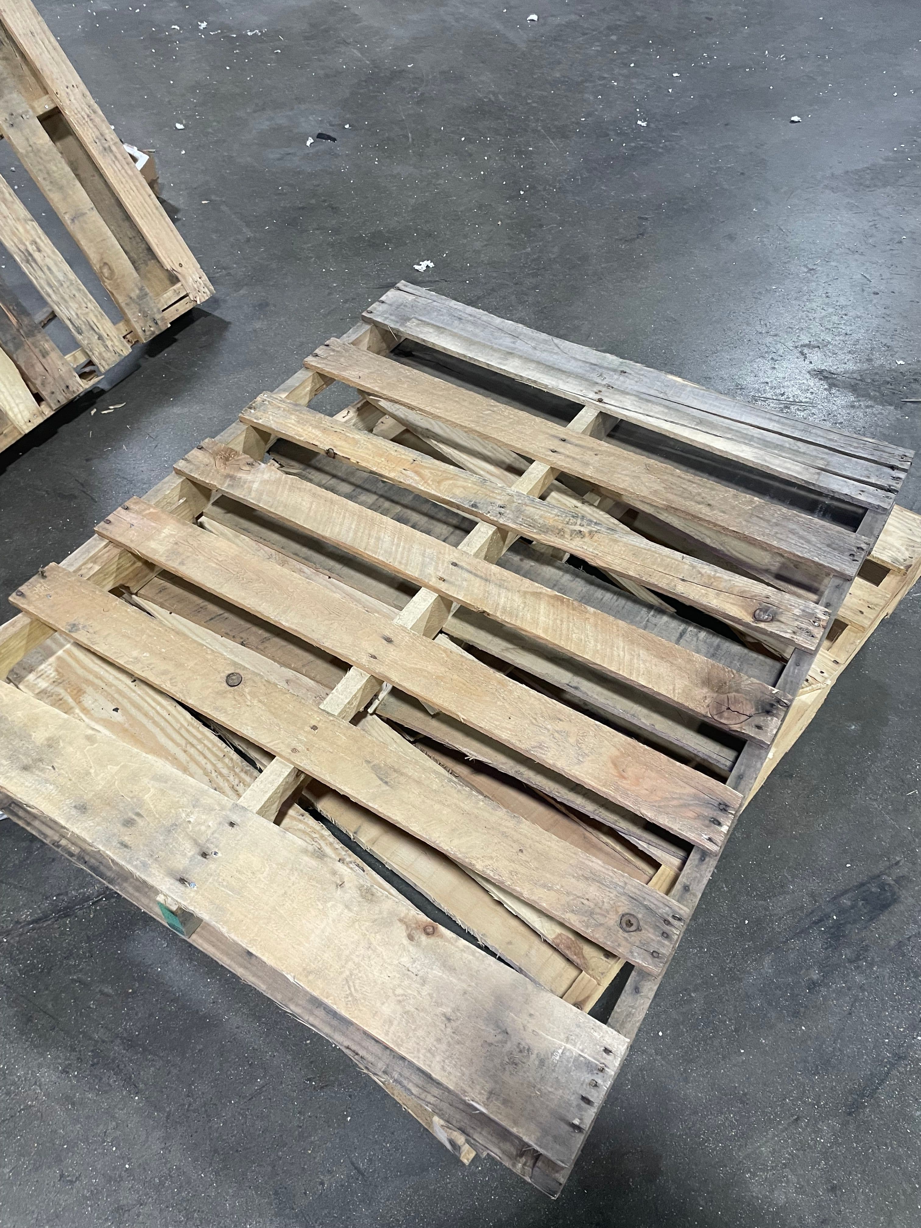 Grade B #2 48 x 40 4-way stringer skids - Orlando FL 32839