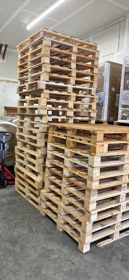 44 x 44 Used 4-Way Block Pallets - Idaho Falls ID 83401