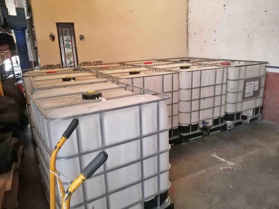 1000 Liter Butterfly Valve  IBC Tanks - Cranston RI 02920