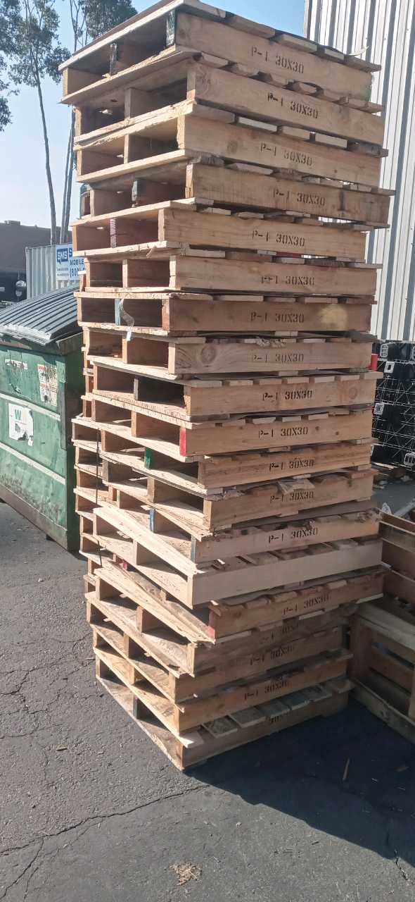 30 x 30 Small Custom Wood Pallets - Tampa FL 33614