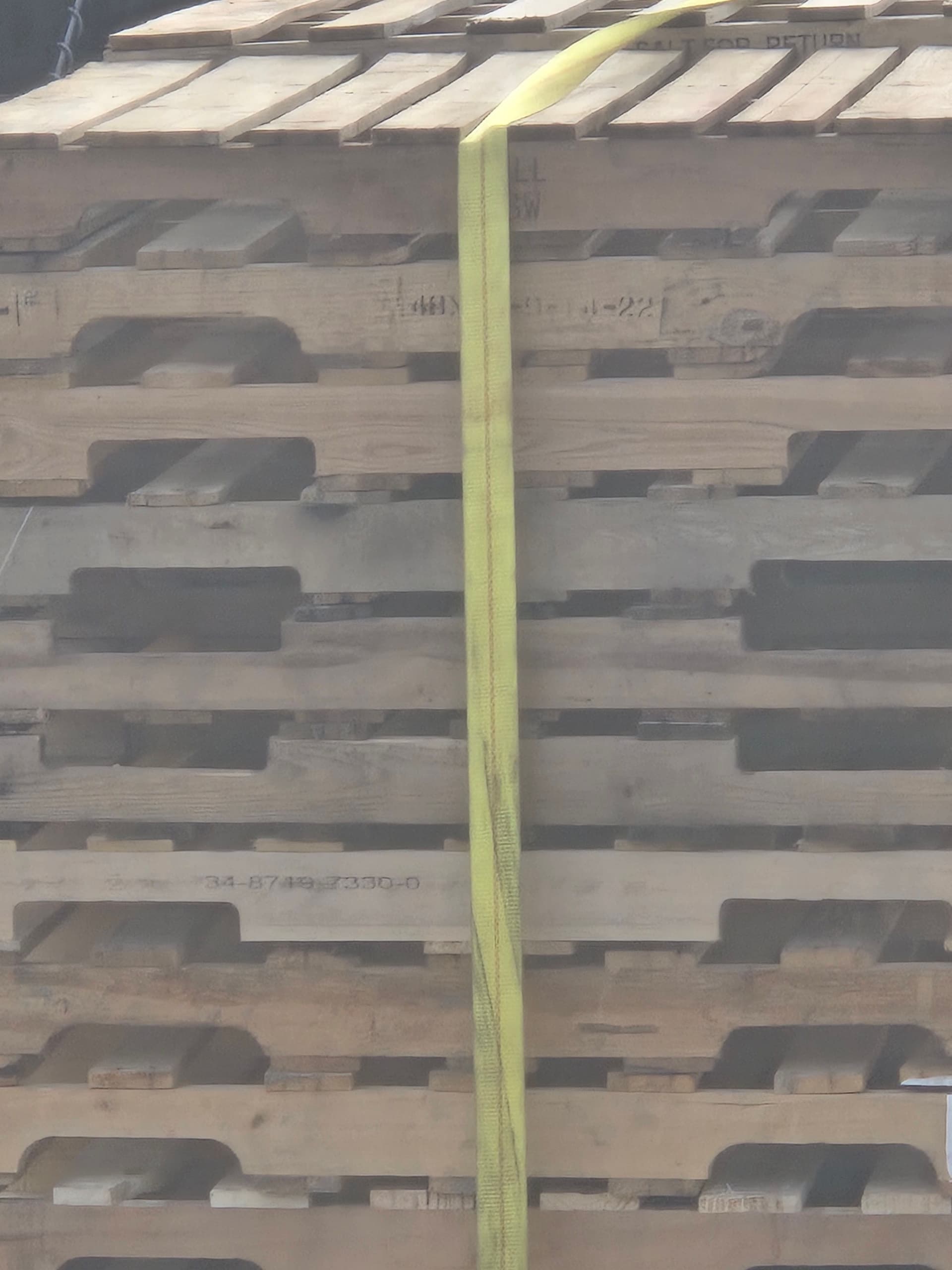 Used 48x40 Wooden Pallets - Dallas, Texas 75061