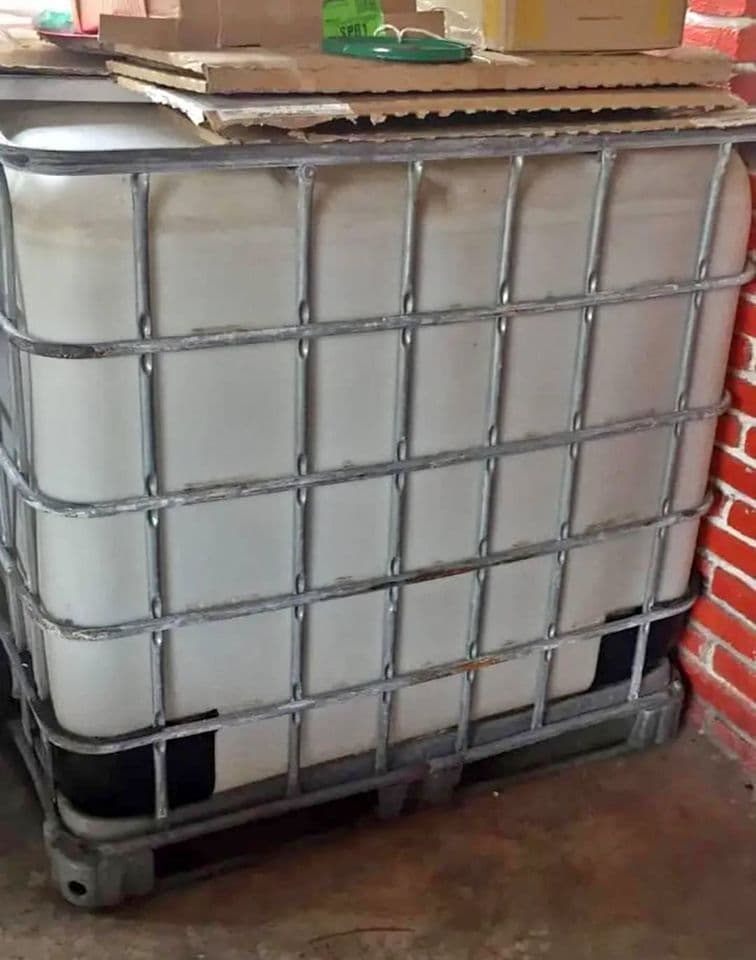 275 Gallon Un-Rinsed IBC Tanks - Warren, OH 44483