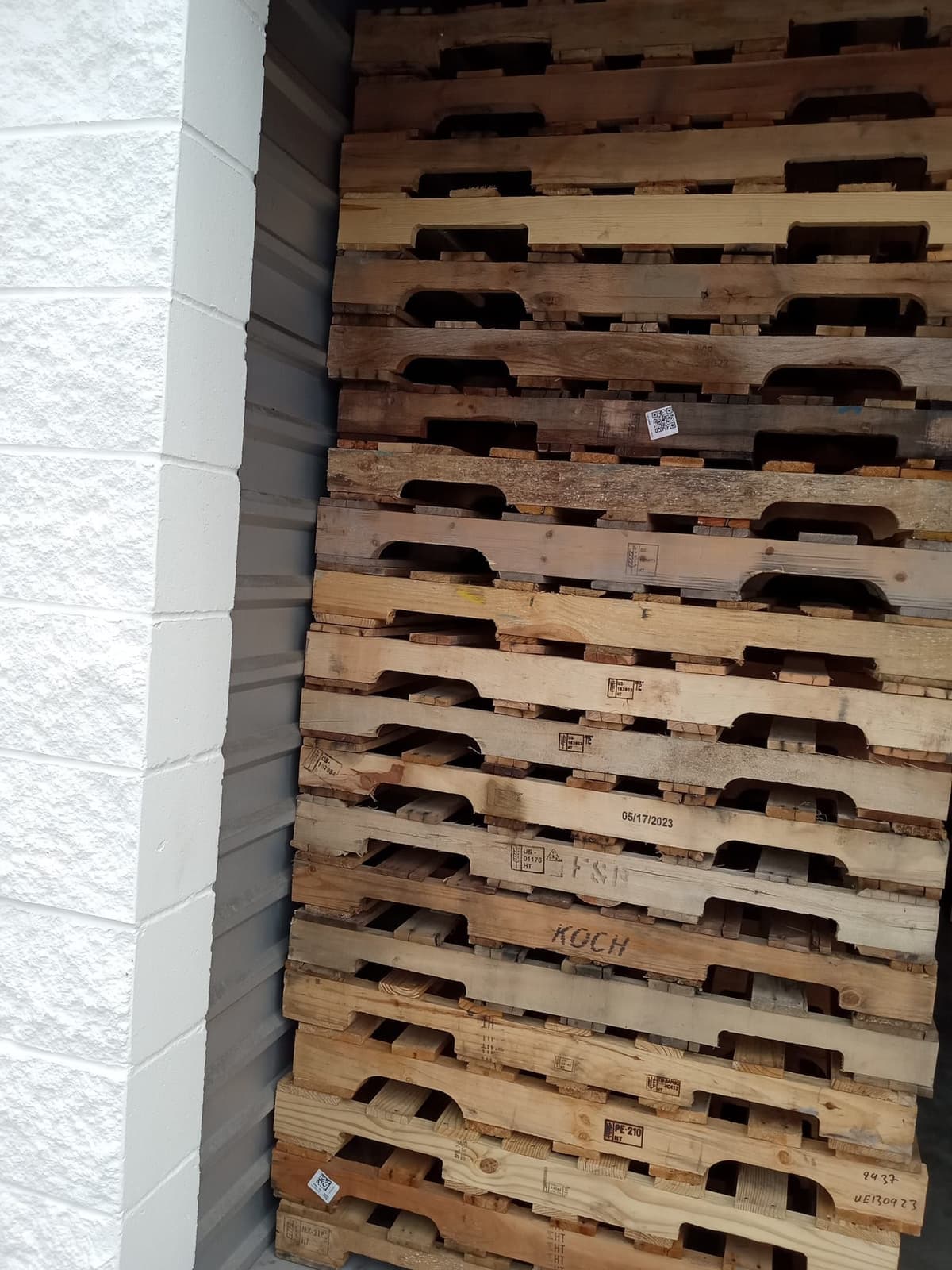 48 x 40 Grade A (#1) 4-Way Entry Used Pallets - Columbus OH 43228