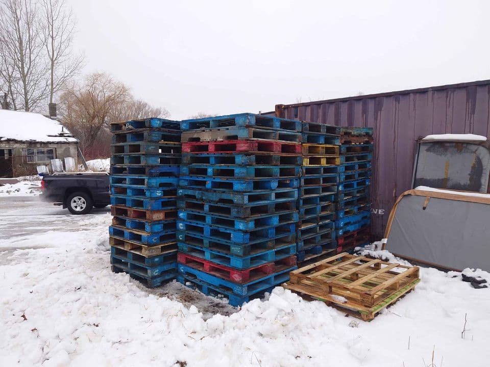 48 x 40 Used 4-Way Block Pallets - Cheyenne WY 82009