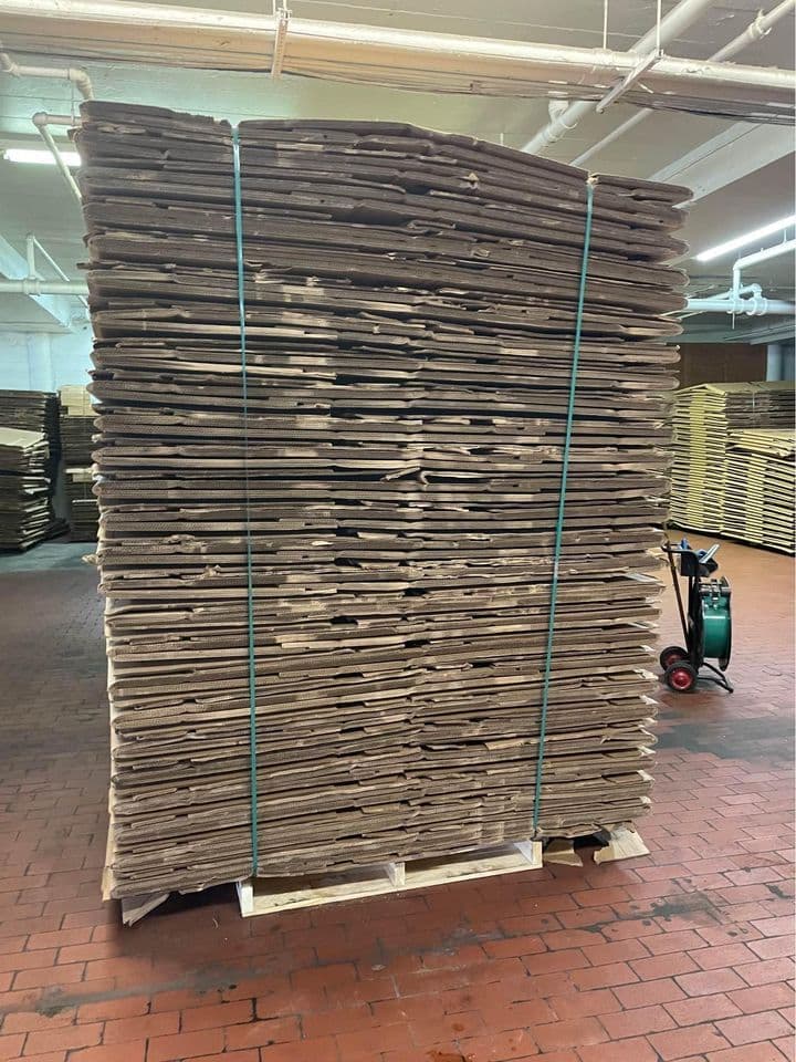 48" x 40" x 40" Used 4-Wall Gaylord Boxes - Sheridan WY 82801