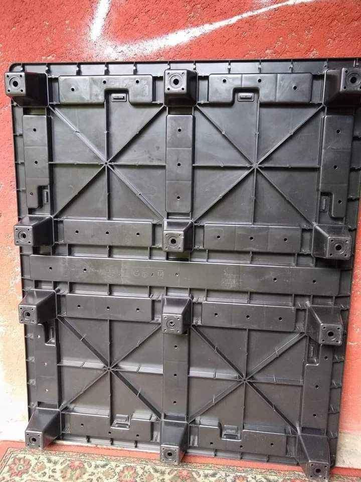 1m x 1.20m x 13cm Nestable Plastic Pallets - Montpelier VT 05602