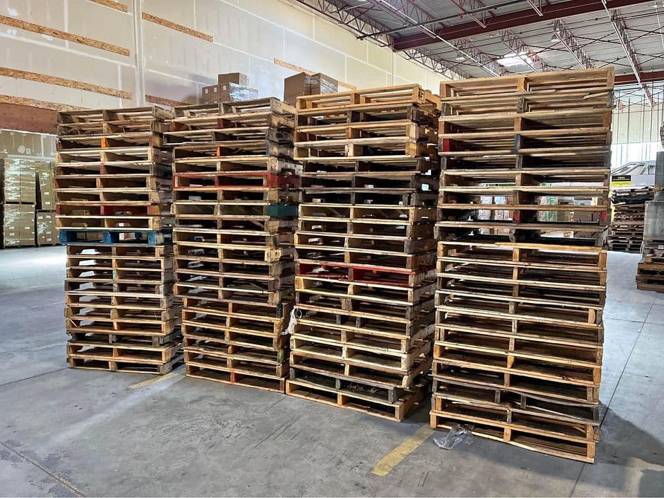 48 x 40 Used 2-Way Stringer Pallets - Newark NJ 07104