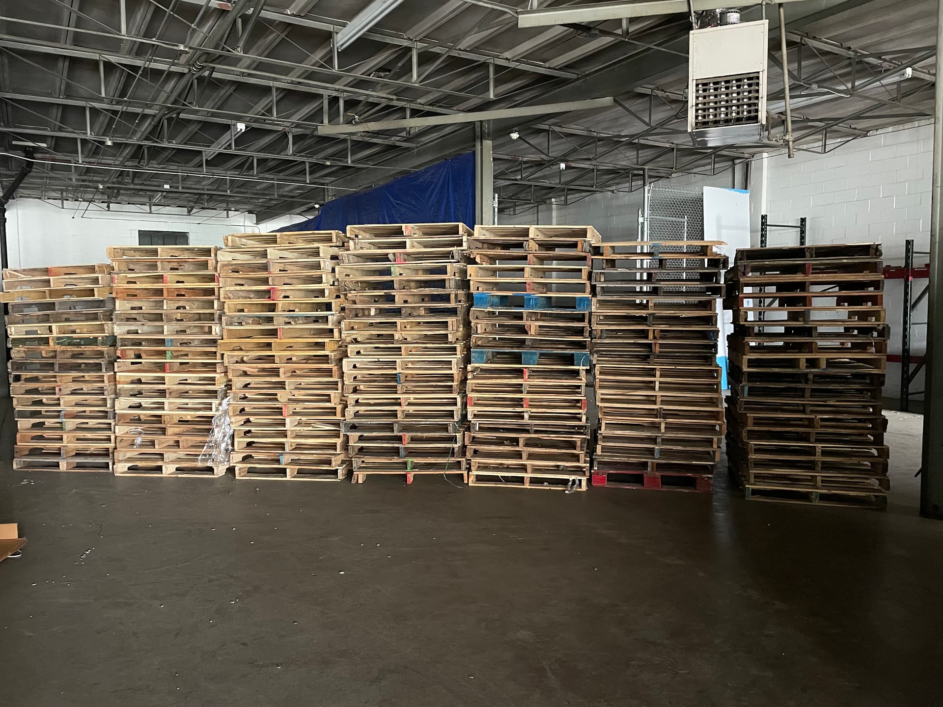 Grade B 42x42x5 Pallets - Erie, PA 16501