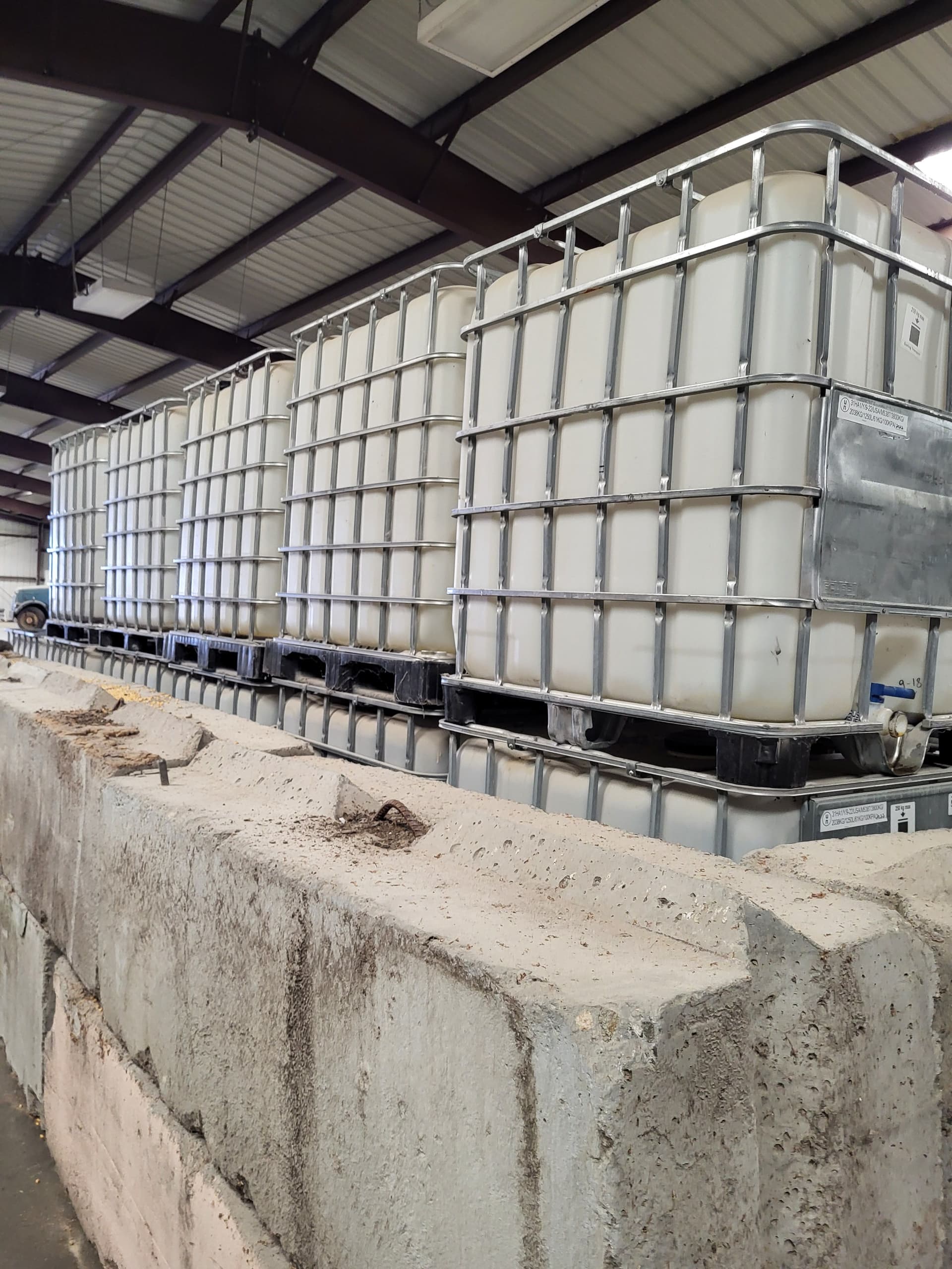 Used Organic Soybean Oil IBC Totes 275 & 330 - Riverside, CA 92505