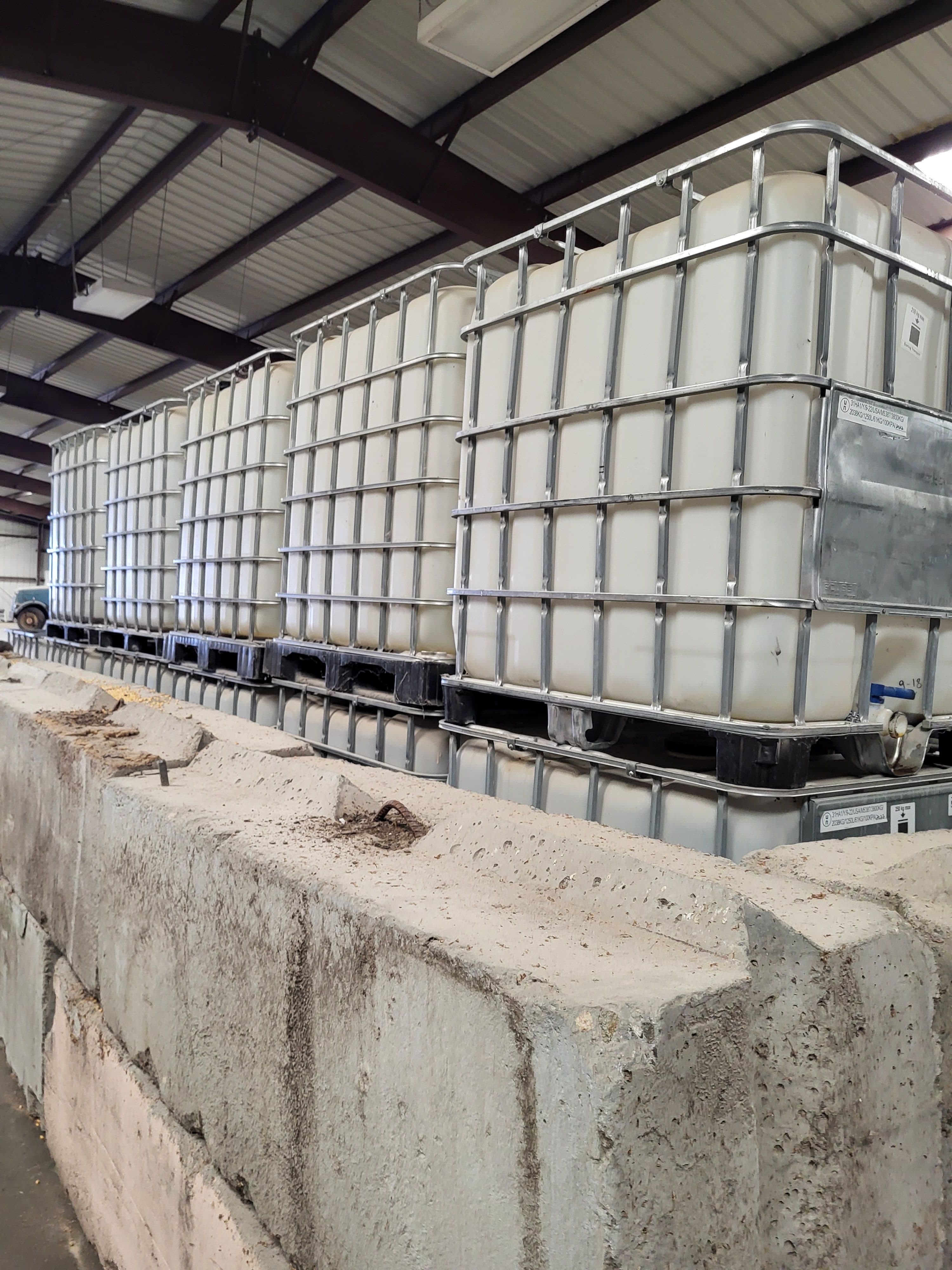 Used Organic Soybean Oil IBC Totes 275 & 330 - Riverside, CA 92505