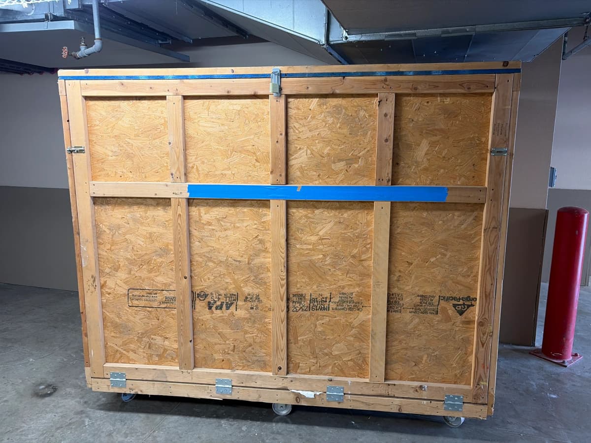 Used 100x59x86 Wood Crates