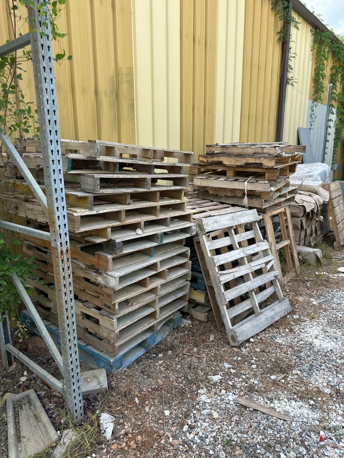 Grade B 48x40x6 Pallets - Raleigh, NC 27617