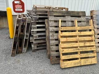 Grade B 55x42 Pallets - Whitmore Lake, MI 48189