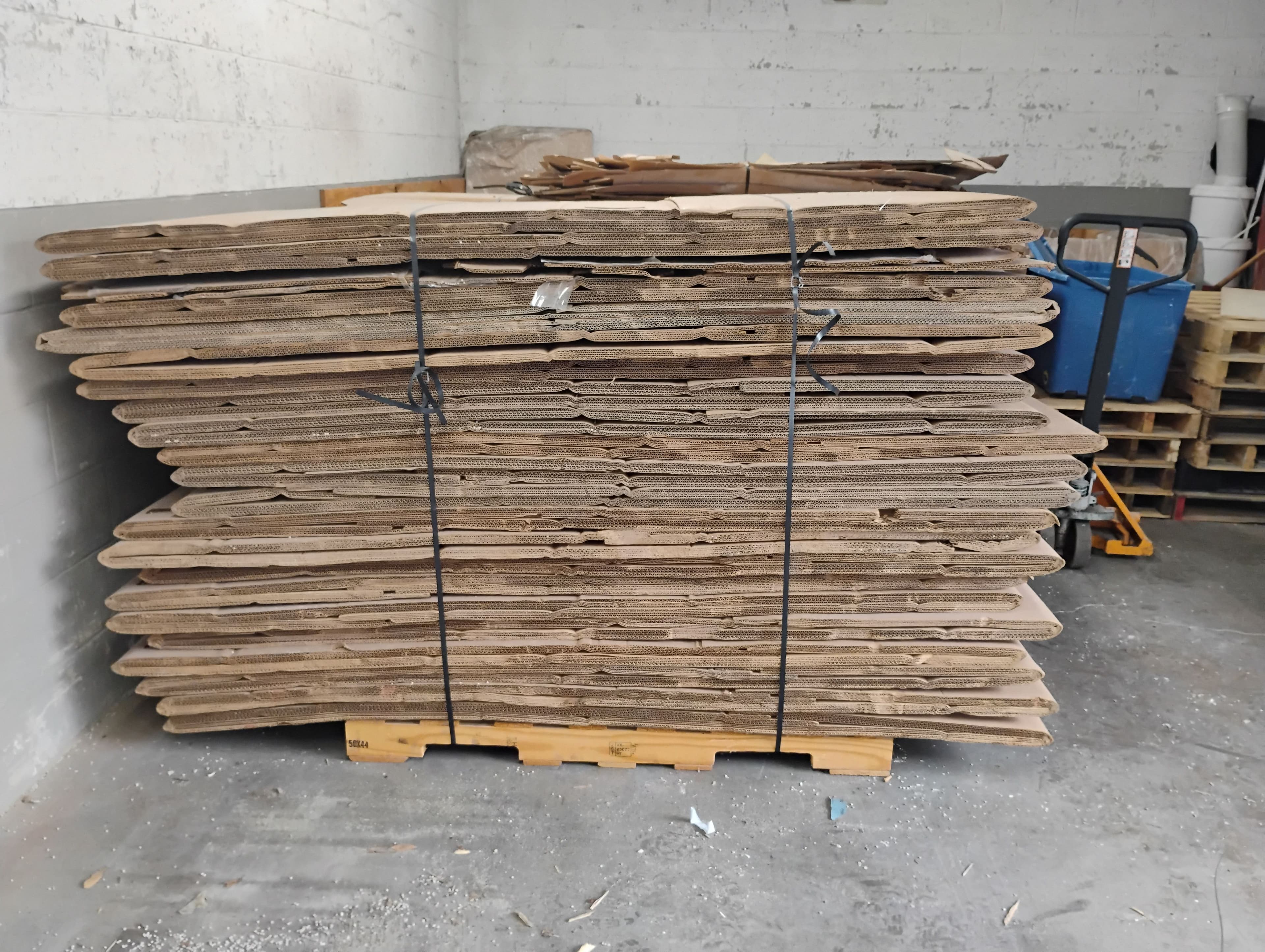 48X45X40 5 ply - Essex CT 06426 - Image 2