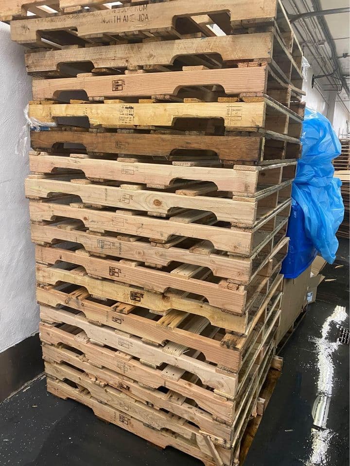 Grade B (#2) 48x40 Shipping Pallets - Longview TX 75604