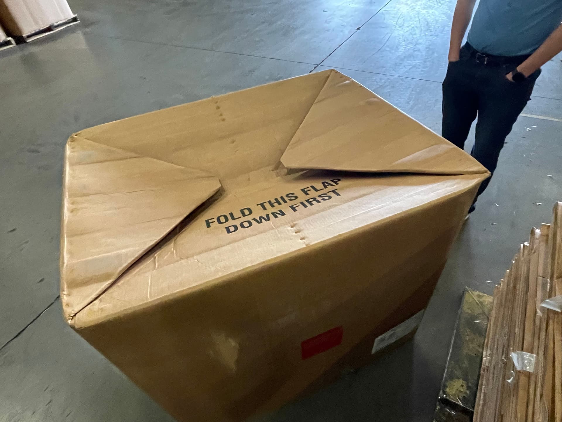 Truckload of Used 48 x 40 x 40 Gaylord Boxes - Louisville KY 40214