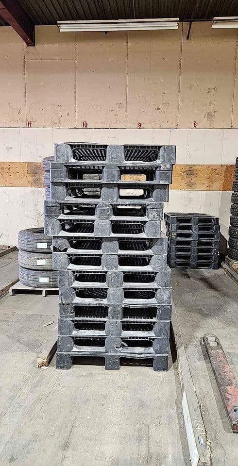1200 × 1000mm Euro 2 Plastic Pallets - Cape Girardeau MO 63703