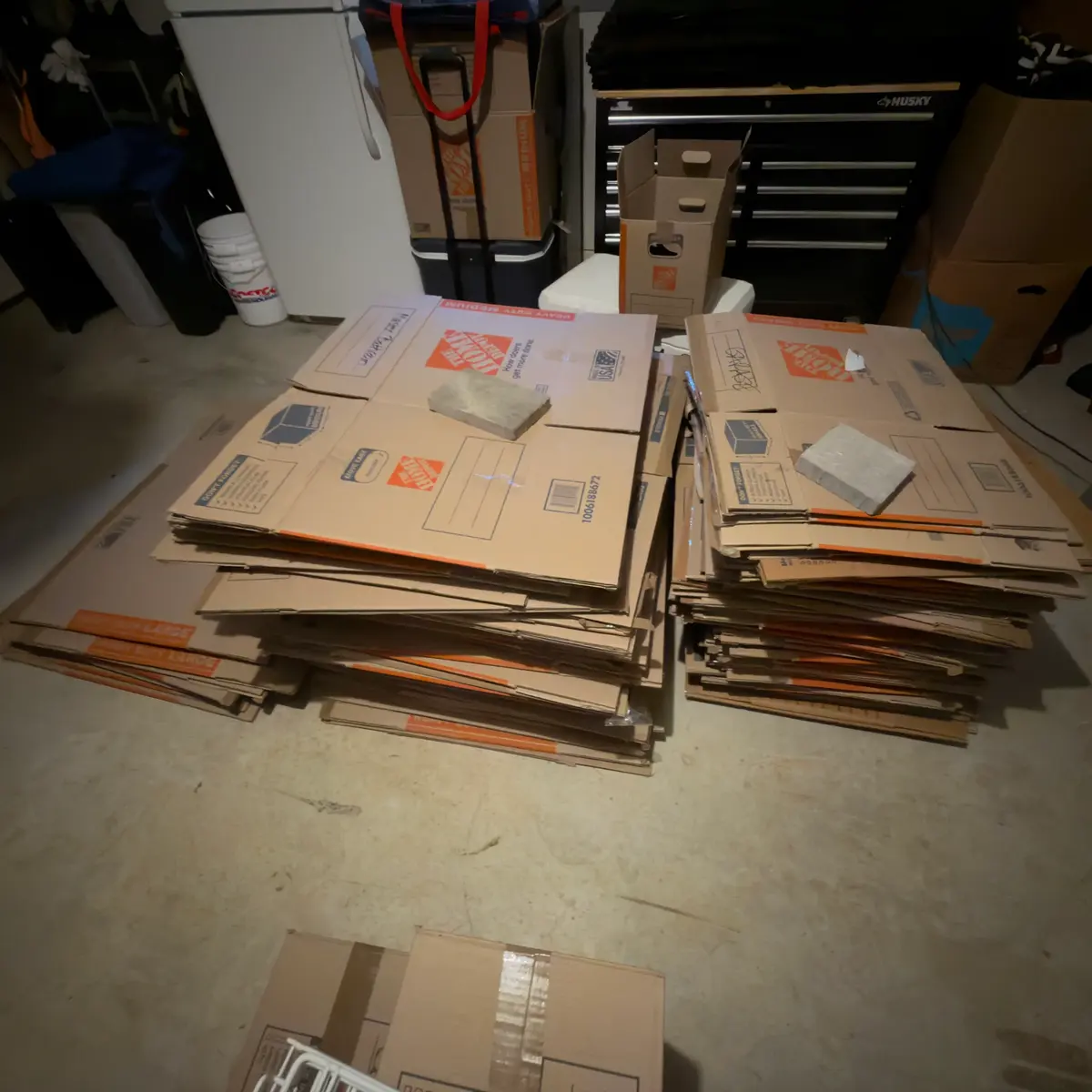 Like New (1x Used) 18x18x24 Bundled/Banded Moving Boxes - Princeton, TX 75407