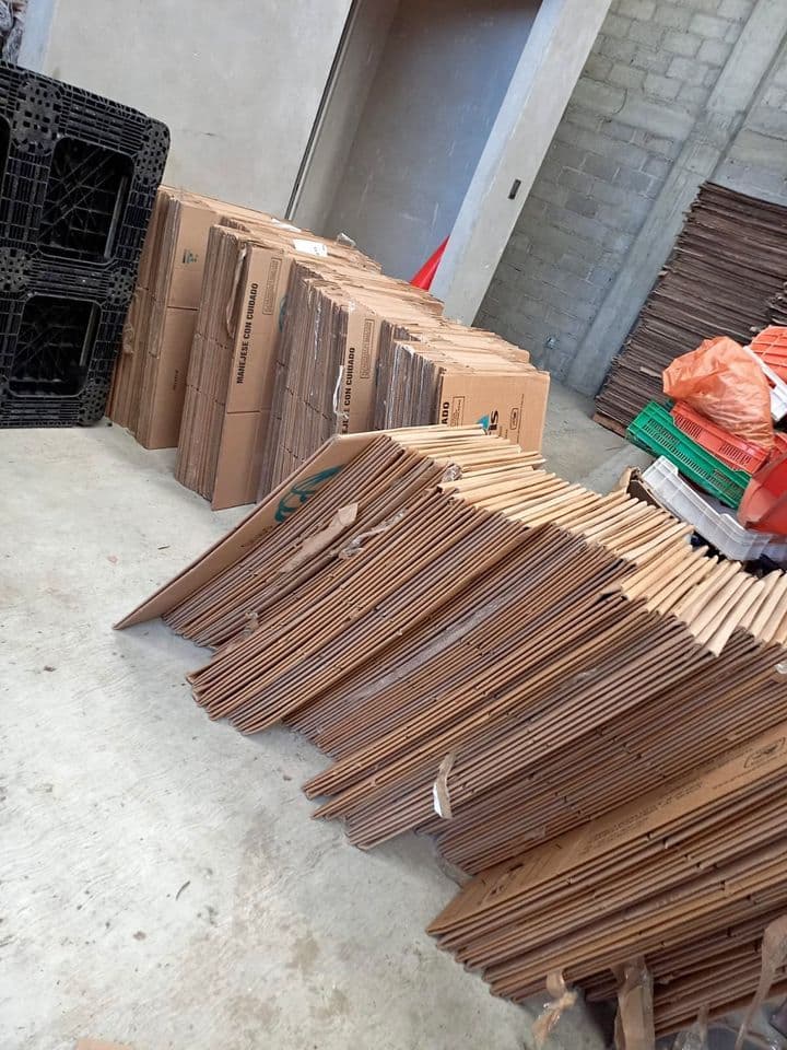 Used 18 x 18 x 24 Moving Boxes -  Los Angeles CA 90011