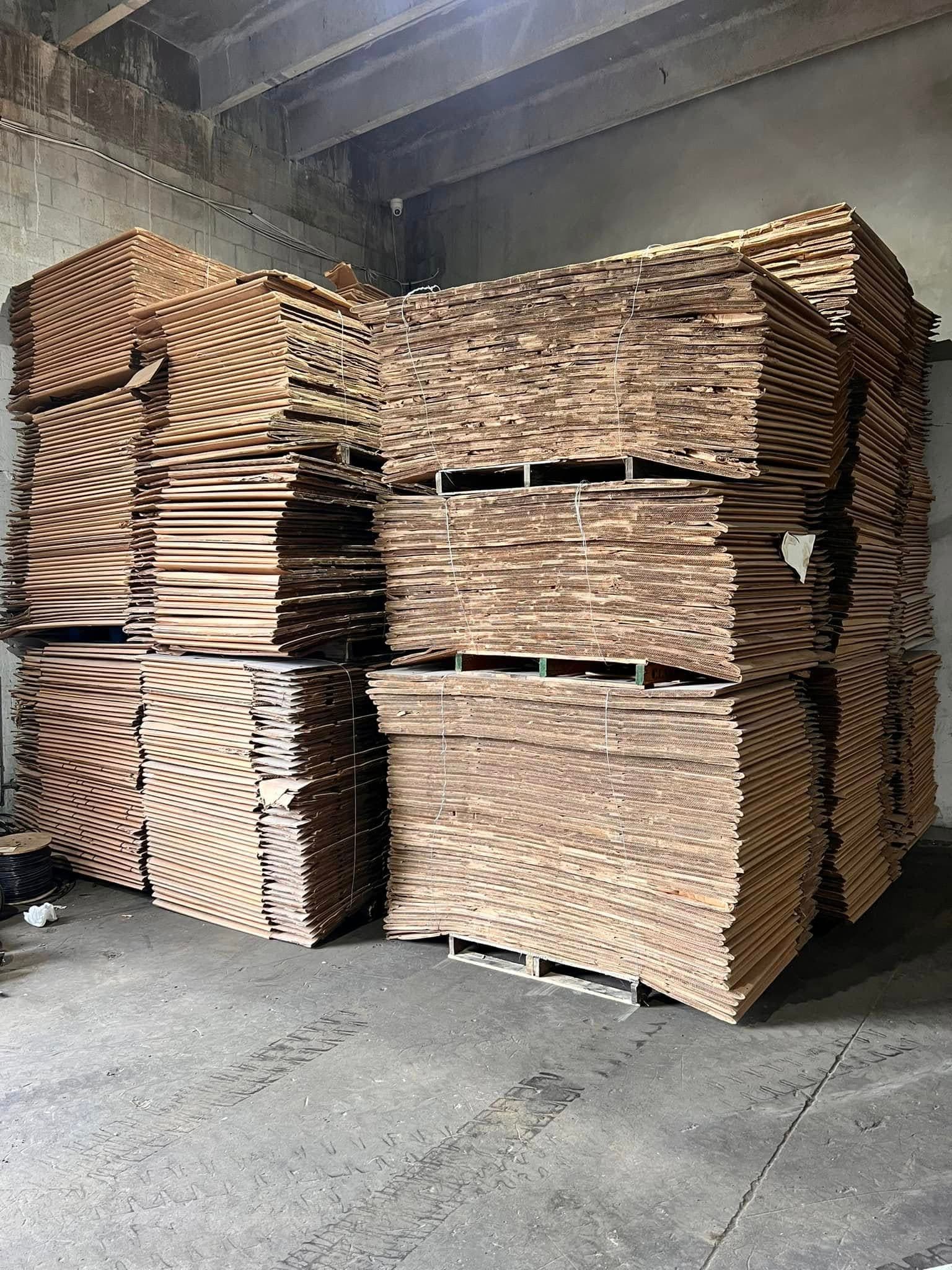 3-Wall 48 x 40 x 36 Used Gaylord Boxes - Eugene, OR 97401