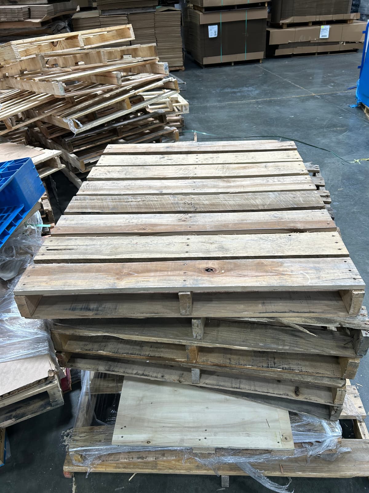 Grade C 48x40x6 Pallets - Newark, CA 94560