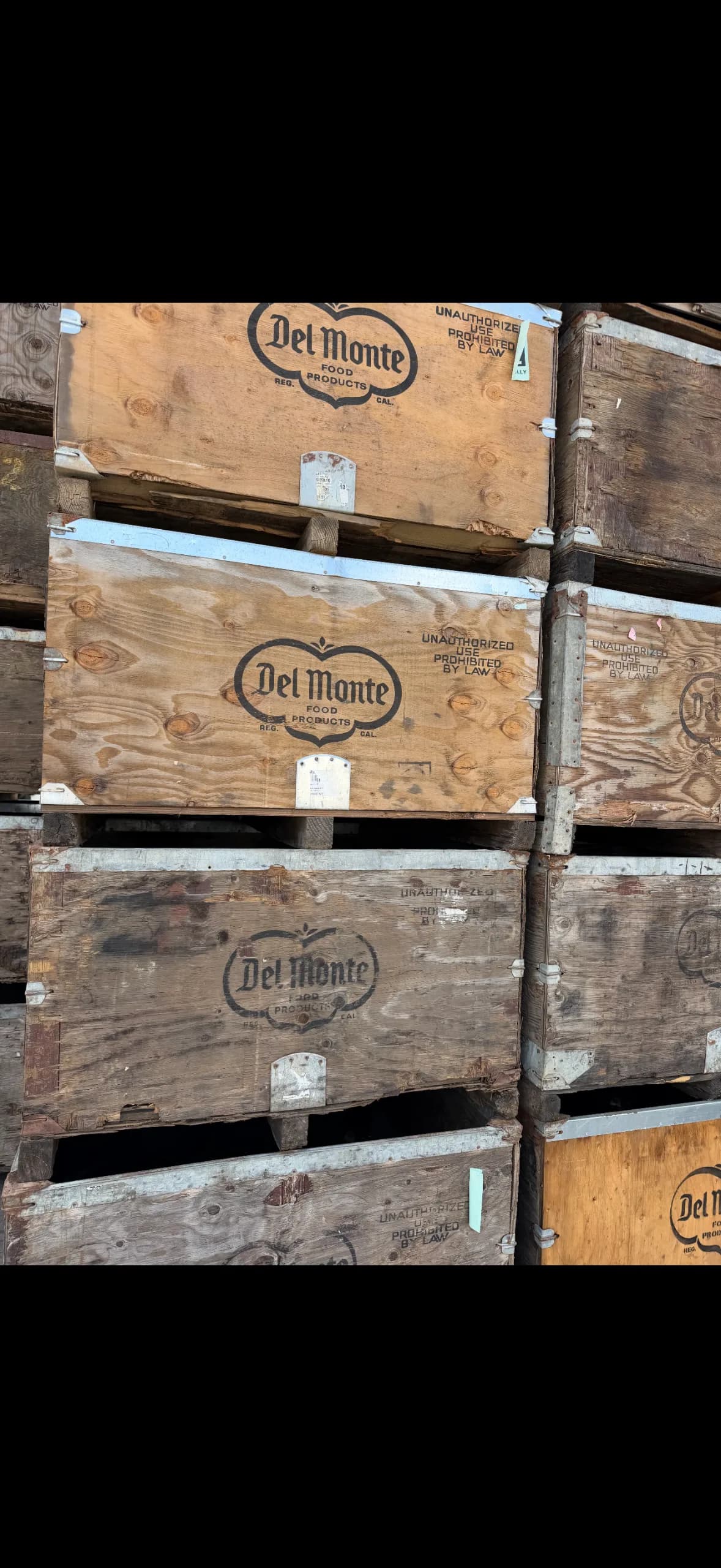 Used 47.5x47.5x27.5 Wood Crates - Walnut grove, CA 95690
