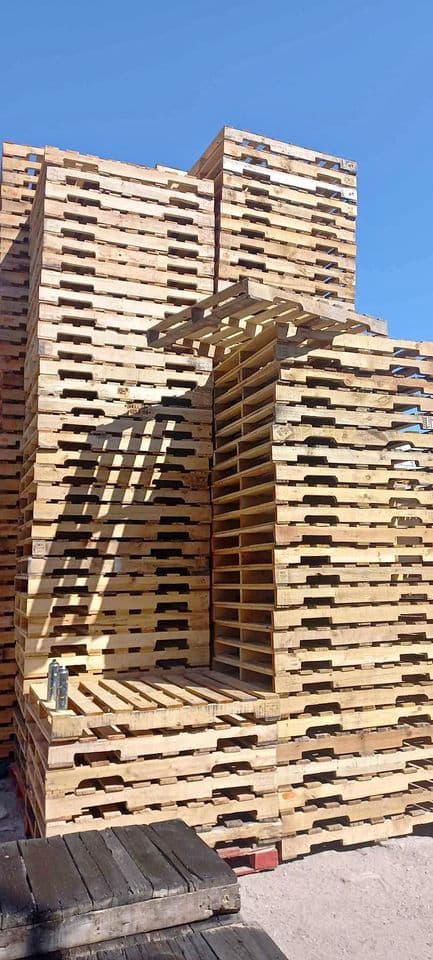 48 x 40 Grade A Heat Treated Wood Pallets - Bell Gardens CA 90201