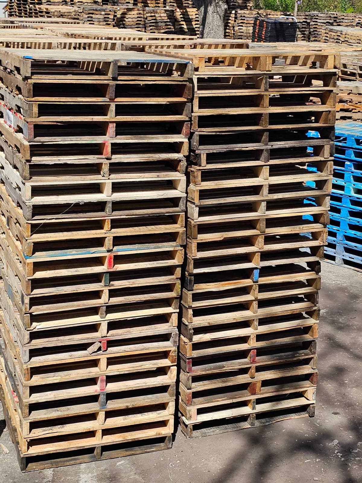48 x 40 Grade B Wooden Pallets - Meadville PA 16335