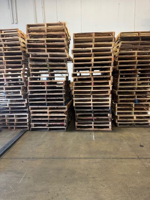 Repaired Grade B 4-Way Stringer Pallets - Forest Park GA 30297